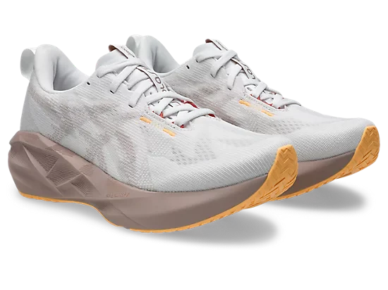 Asics Novablast 5 Chaussures Course (femme)